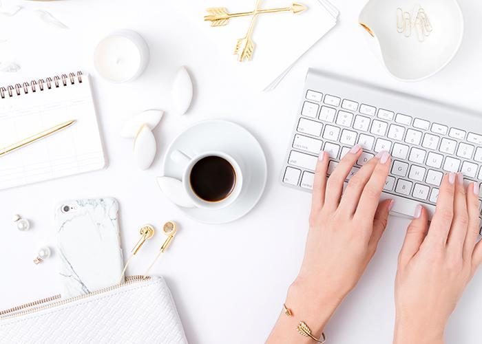 Shay-Cochrane_Styled-Stock-Photography_Styled-Desktops_White-Gold-on-white09-Top-Image-2